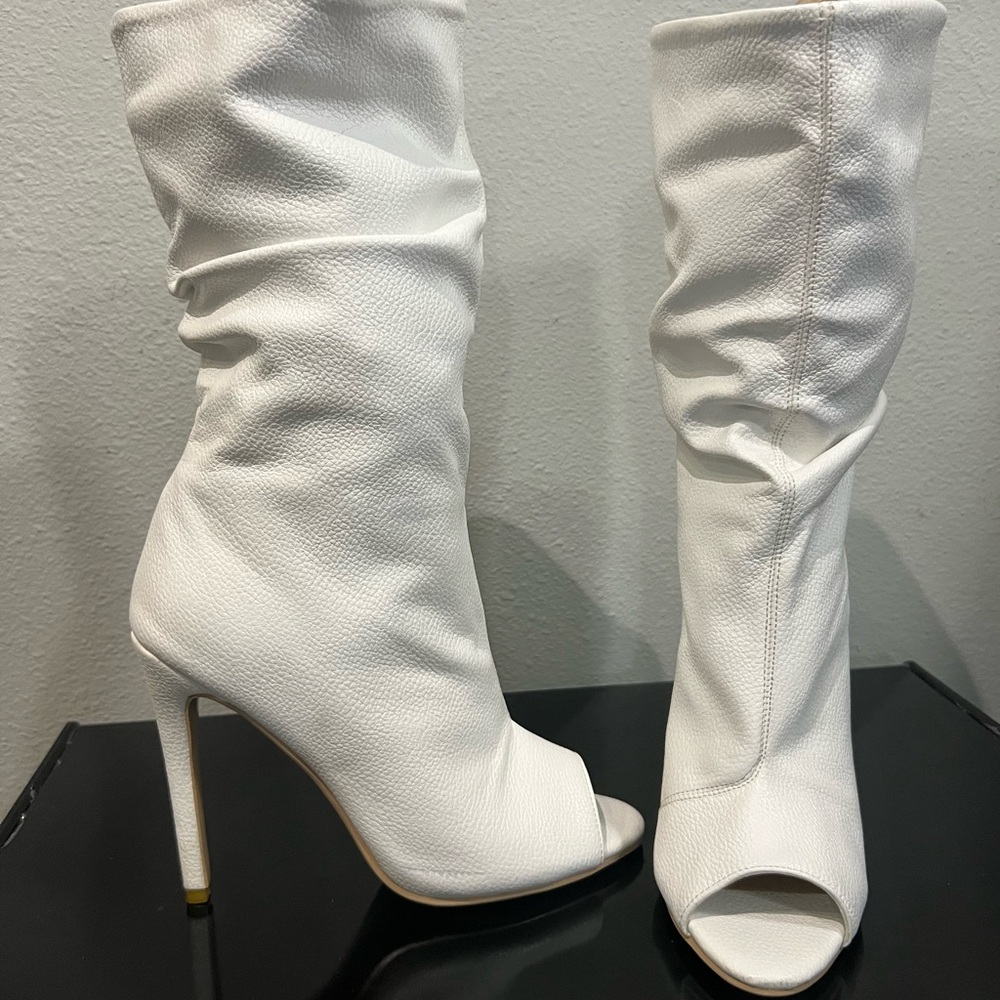 Elegant White Peep-Toe Stiletto Boots